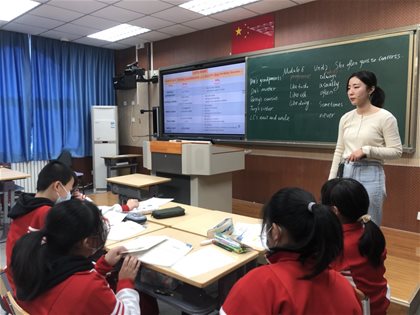 展学科风采 促个人成长——快3网下载安装到手机初一英语备课组展示课活动暨师徒结对展示课